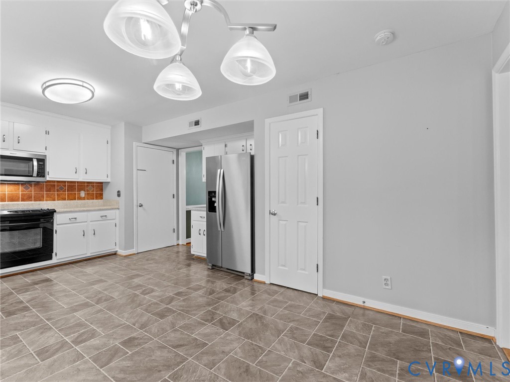 5702 Standing Oak Road Midlothian, VA 23112 - Photo 18 of 60