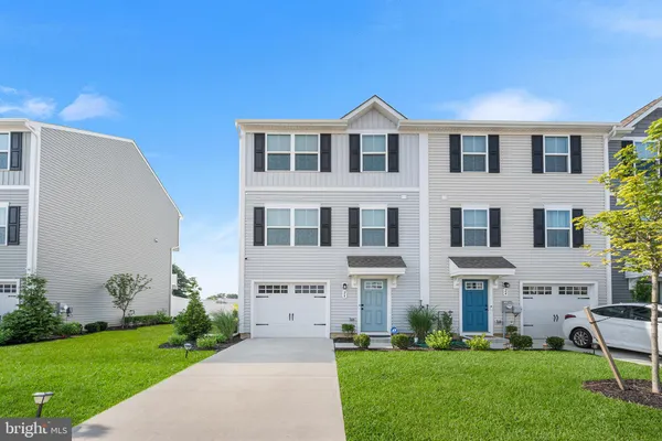 $365,000 | 26 L L Wendowski Street, Beverly, NJ 08010