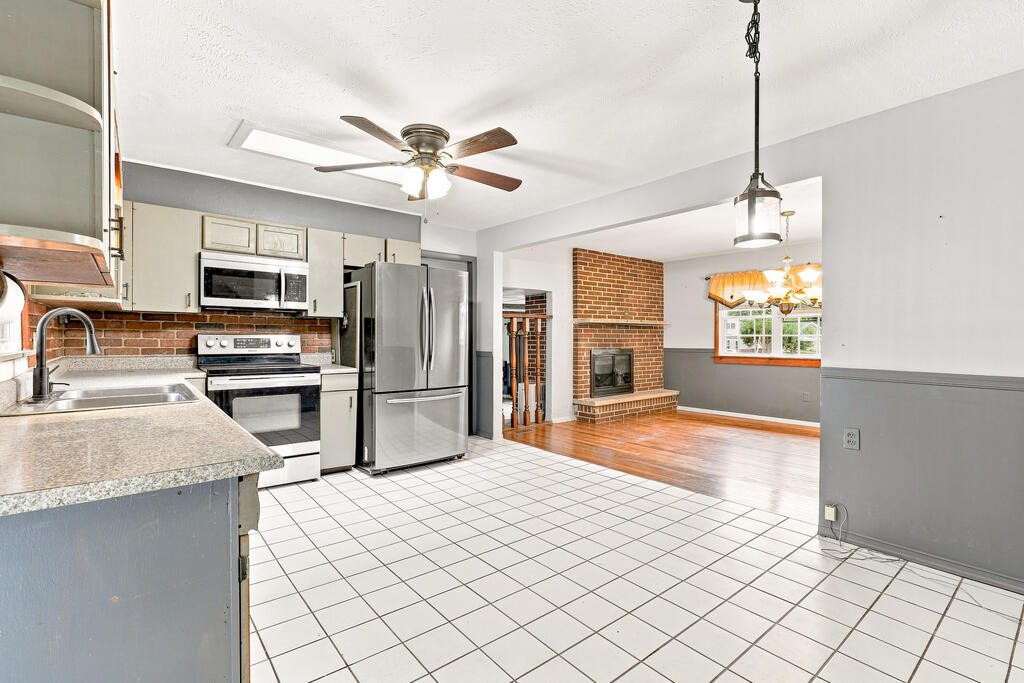 204 Stepping Stone Road Somerset, PA 15501 - Photo 12 of 61 Gallery Image 12