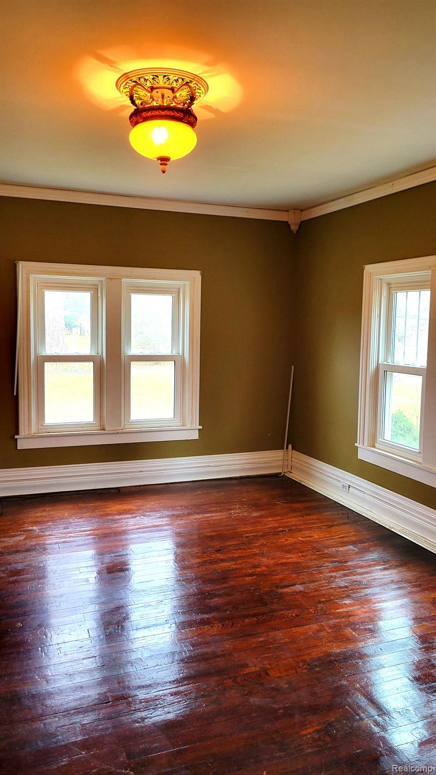 5050 North Nicholson Road Fowlerville, MI 48836 - Photo 11 of 24 Living room