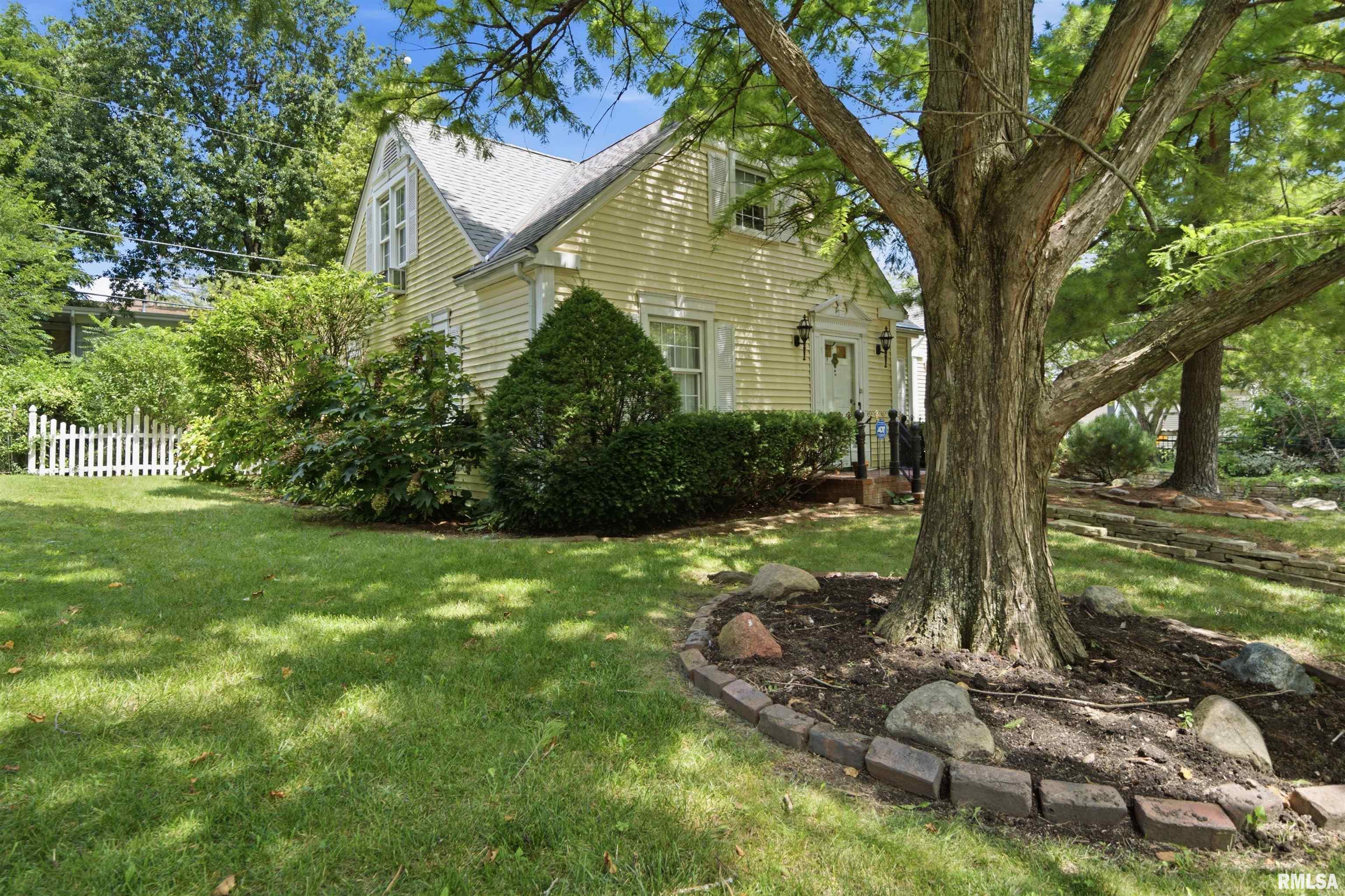315 West Stonegate Road Peoria, IL 61614 - Photo 2 of 53 Gallery Image 2