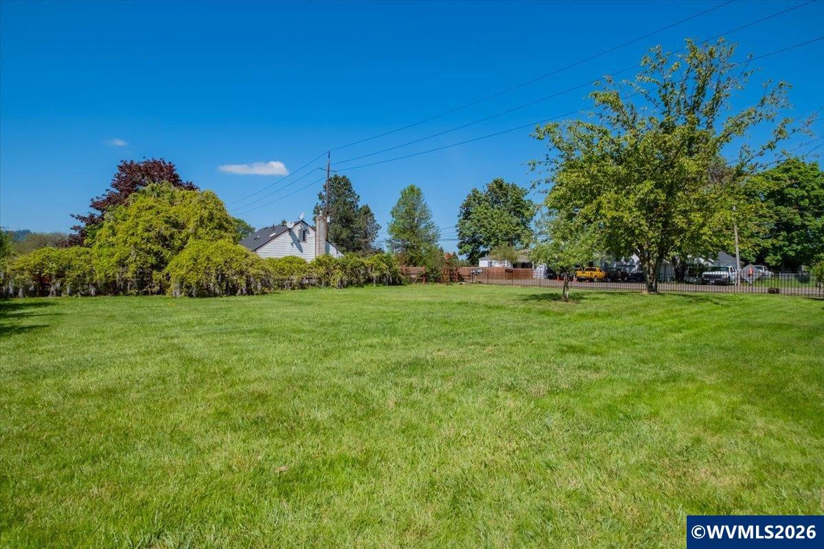 425 Crowfoot Road Lebanon, OR 97355 - Photo 34 of 47 Gallery Image 34