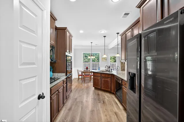 $419,500 | 207 East Deer Drive, Greenville, SC 29611