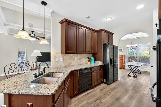 $419,500 | 207 East Deer Drive, Greenville, SC 29611