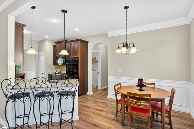 $419,500 | 207 East Deer Drive, Greenville, SC 29611