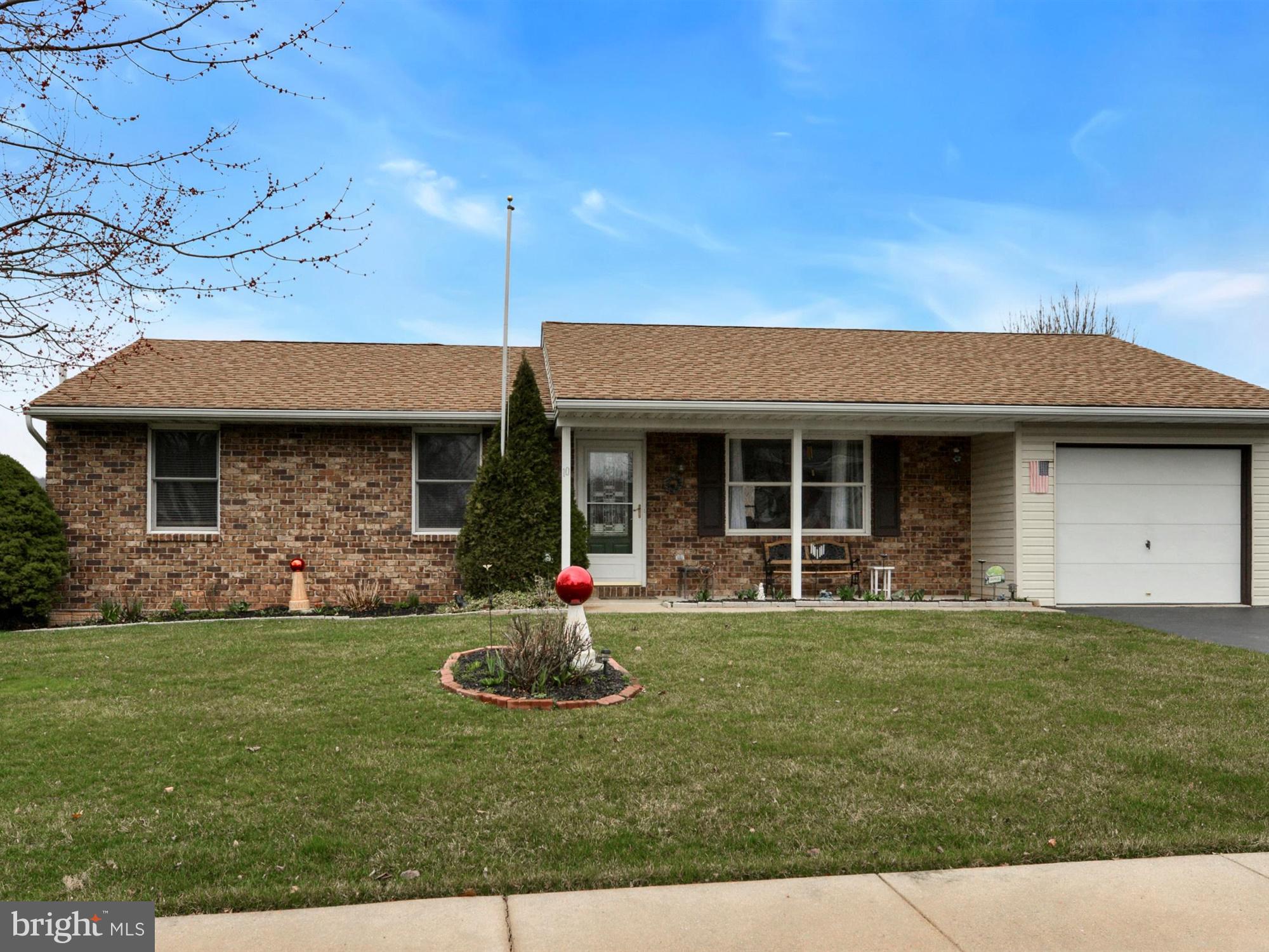 10 Barnhill Road Denver, PA 17517 - Photo 3 of 29 Front View