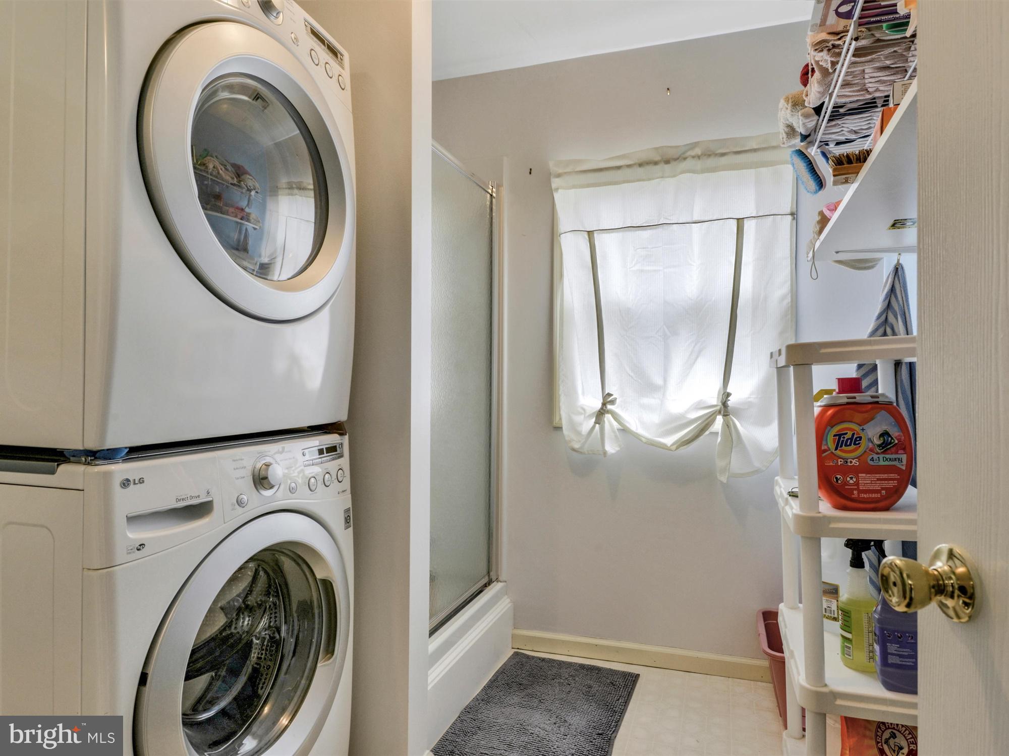 10 Barnhill Road Denver, PA 17517 - Photo 21 of 29 2nd Full Bath/Laundry