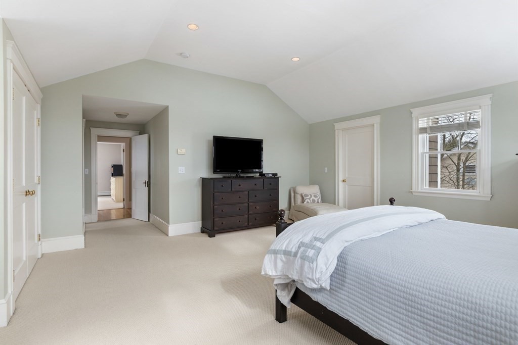 20 Durant Road Wellesley, MA 02482 - Photo 16 of 25