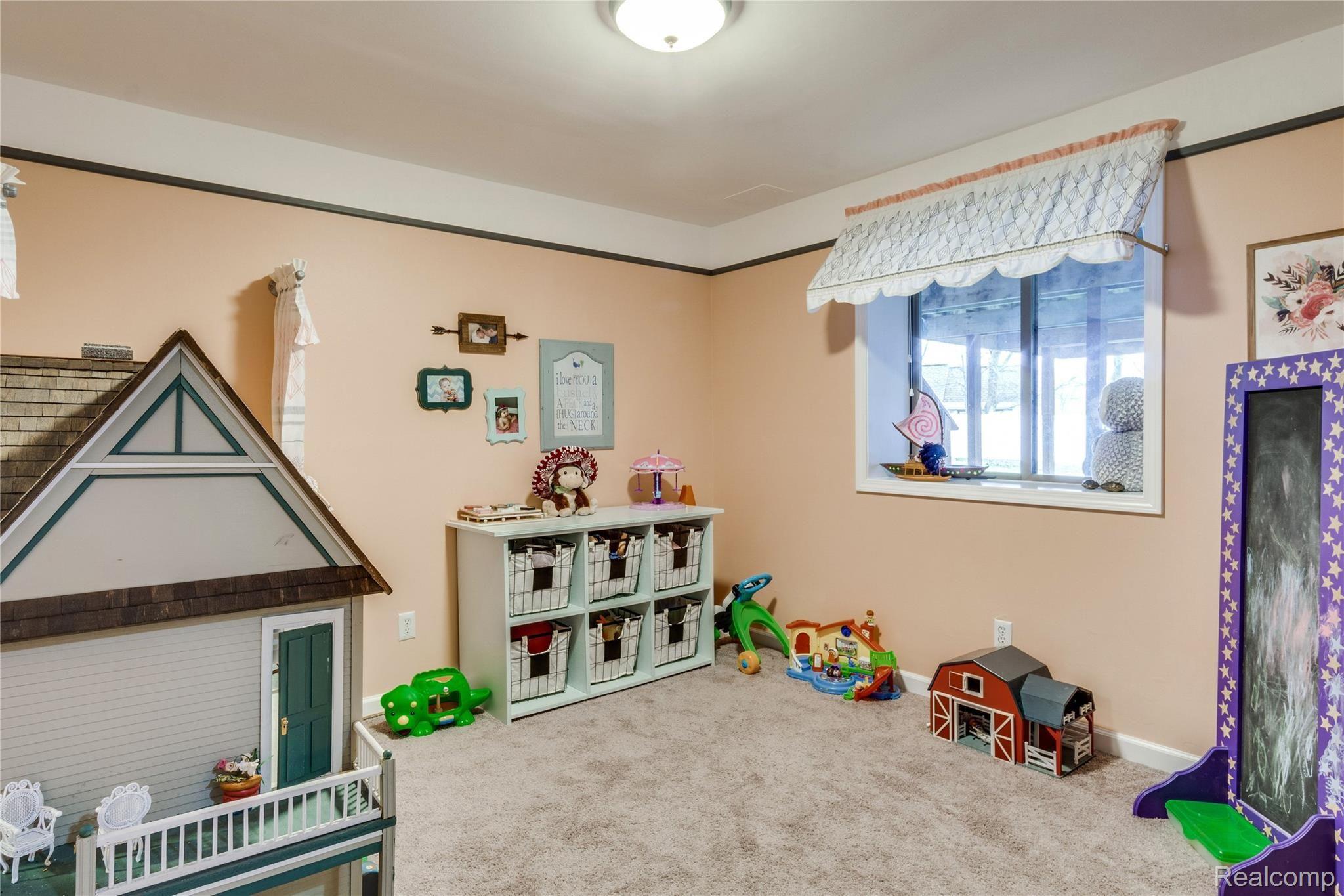 7347 Lobdell Road Linden, MI 48451 - Photo 18 of 27 Interiors (42 of 46).jpg