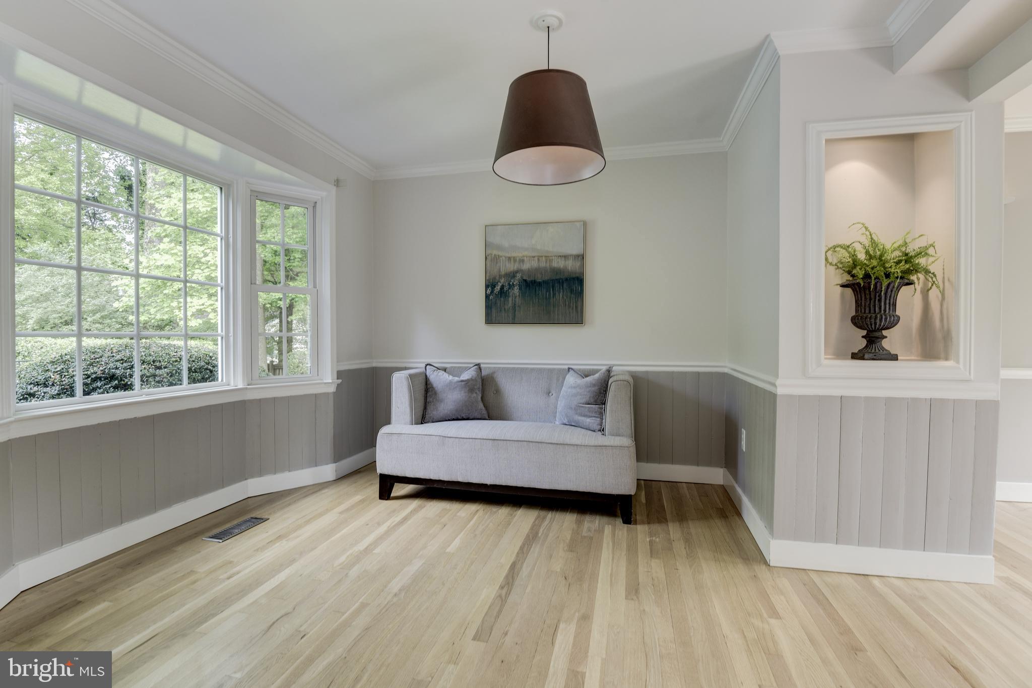 10394 Adel Road Oakton, VA 22124 - Photo 9 of 21 A second family room to relax