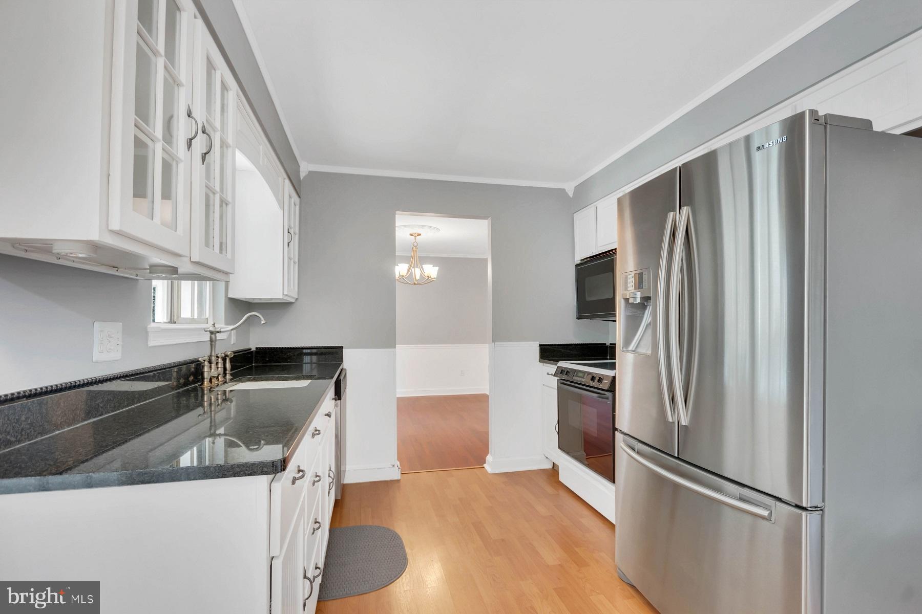 109 Pelham Road Delran, NJ 08075 - Photo 7 of 34