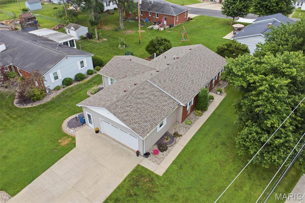 2210 Broadway Highland, IL 62249 - Photo 32 of 41