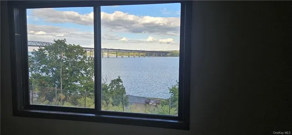 $2,350 | 350 Water Street, Newburgh, NY 12550