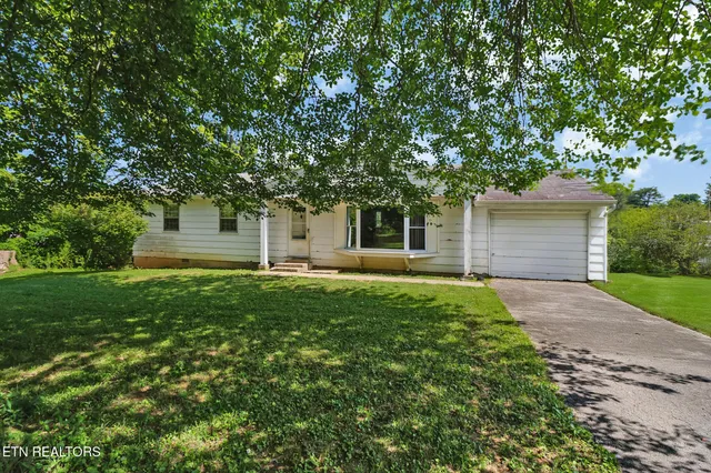 $148,000 | 110 Clark Avenue, Jamestown, TN 38556