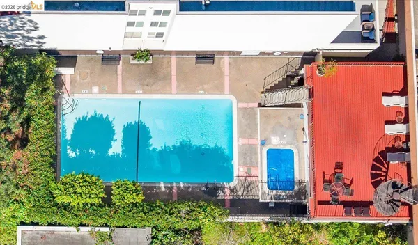 $299,000 | 250 Whitmore Street, Unit 304, Oakland, CA 94611