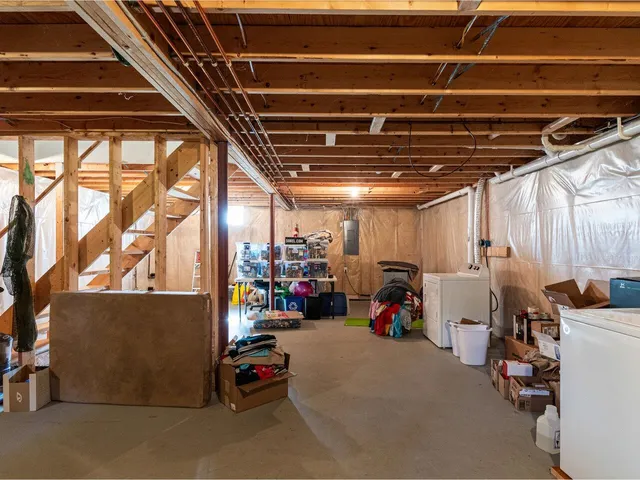 $469,500 | 11 Tyler Drive, Essex Junction, VT 05452