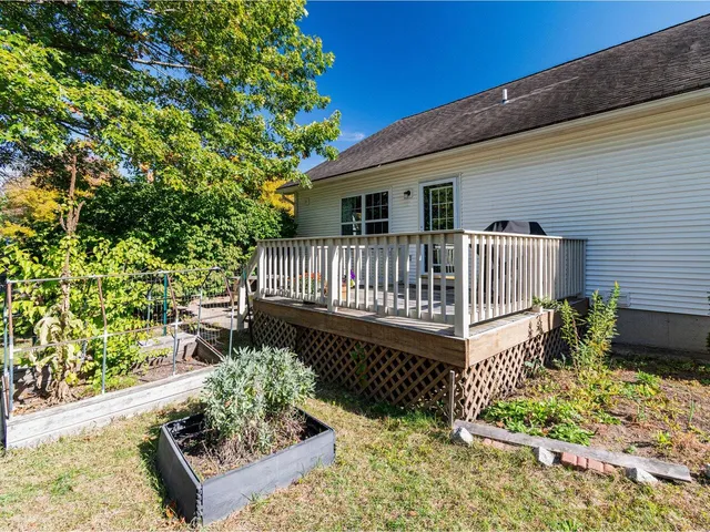 $469,500 | 11 Tyler Drive, Essex Junction, VT 05452