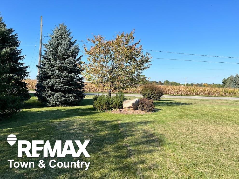 7974 East Burt Road Birch Run, MI 48415 - Photo 7 of 47 50124260-6.JPG
