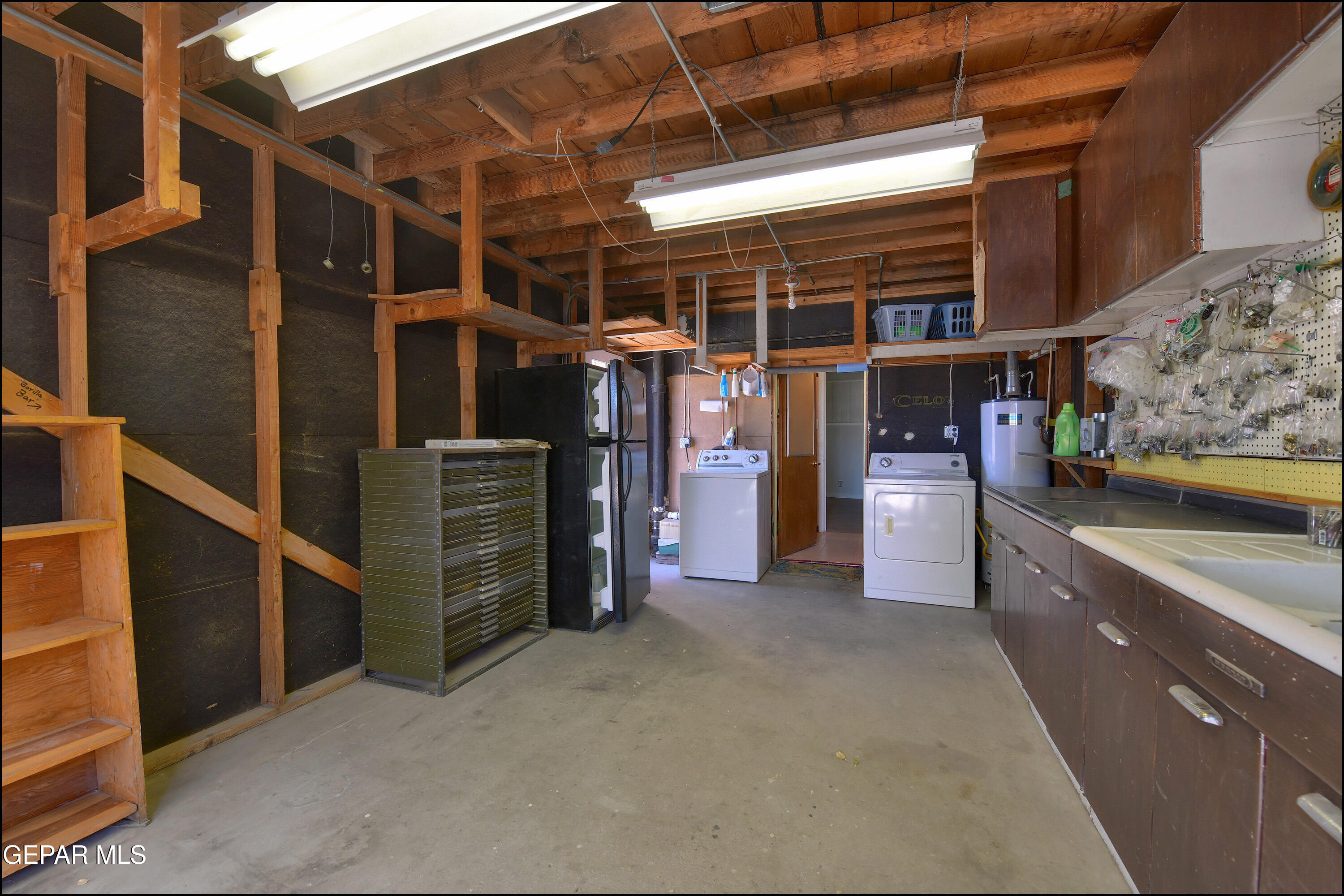 5107 Raymond Jays Road El Paso, TX 79903 - Photo 23 of 35 a view of storage and utility room