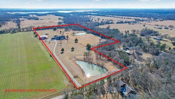 $950,000 | 1628 County Road 2605, Bonham, TX 75418