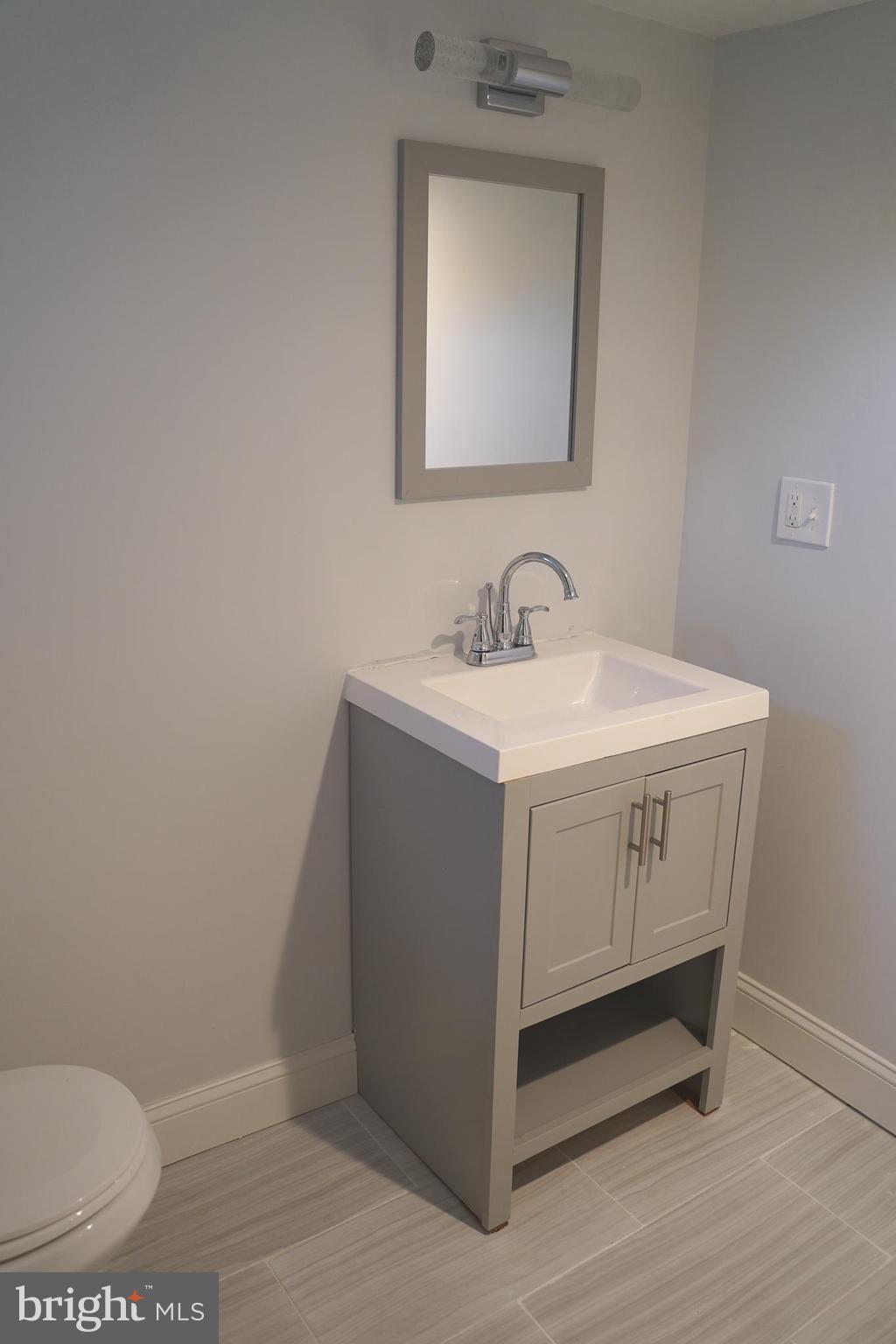 1307 Silverthorne Road Baltimore, MD 21239 - Photo 13 of 33
