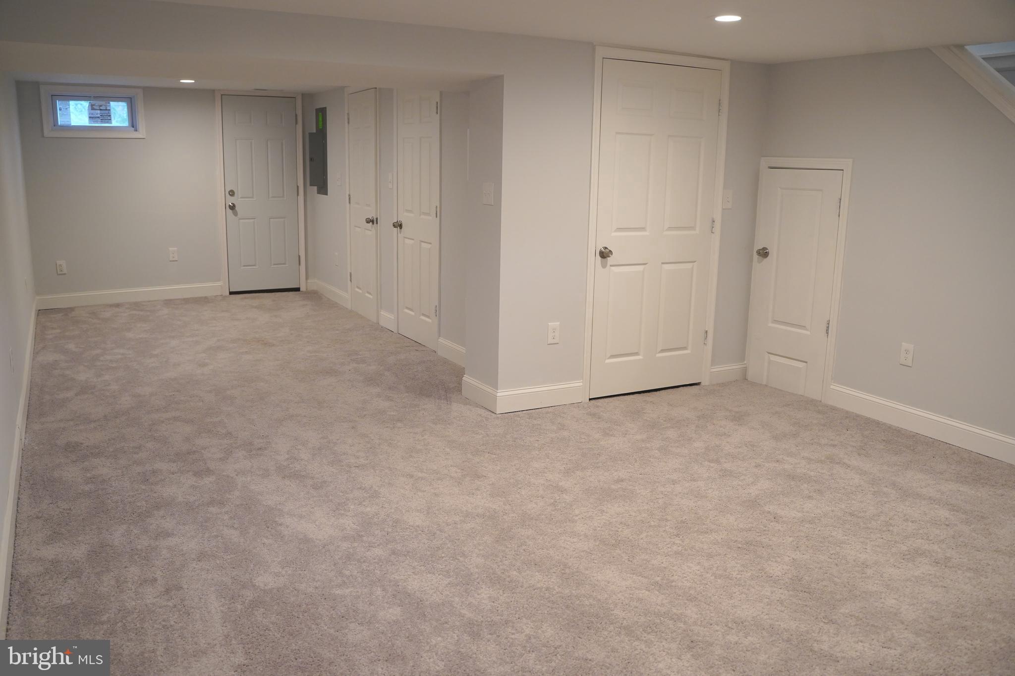 1307 Silverthorne Road Baltimore, MD 21239 - Photo 15 of 33