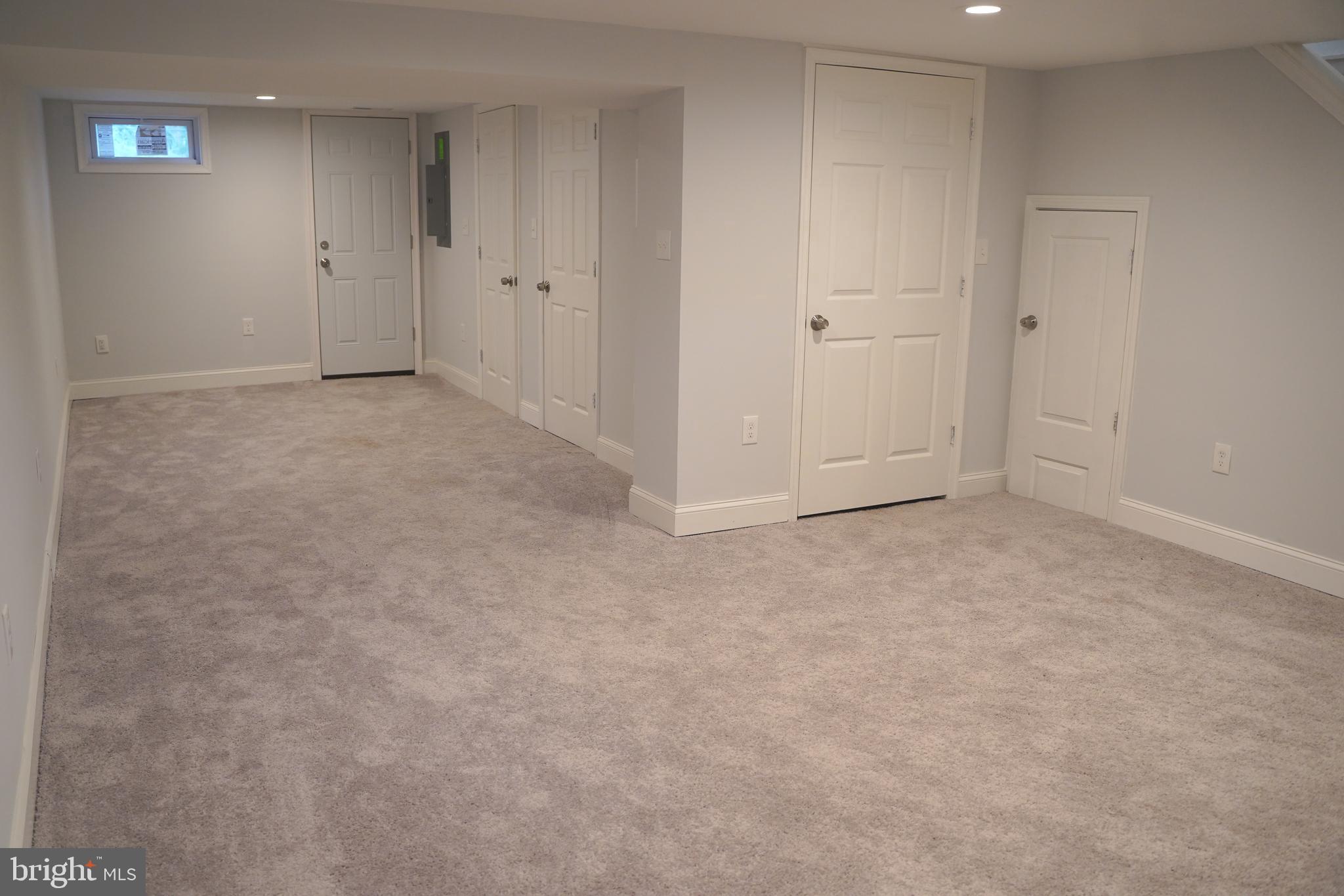 1307 Silverthorne Road Baltimore, MD 21239 - Photo 16 of 33
