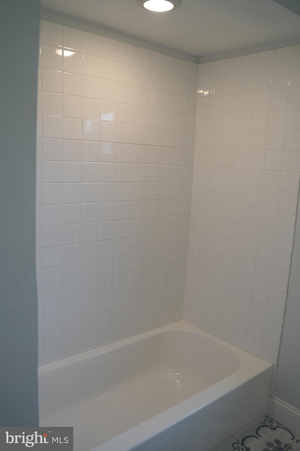 1307 Silverthorne Road Baltimore, MD 21239 - Photo 21 of 33
