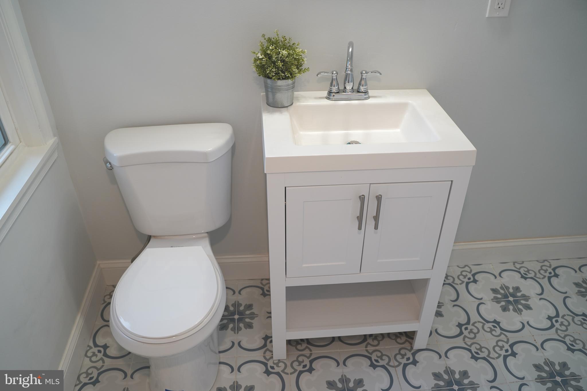 1307 Silverthorne Road Baltimore, MD 21239 - Photo 23 of 33