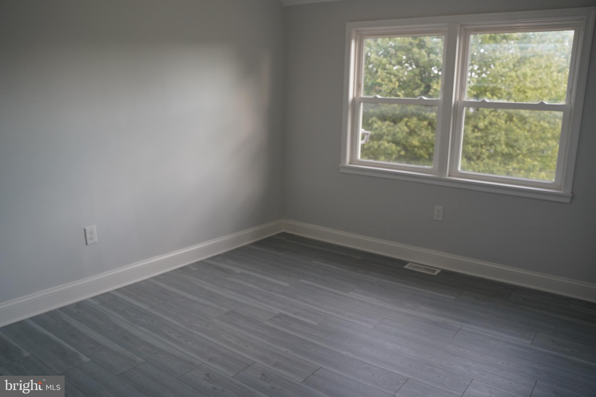 1307 Silverthorne Road Baltimore, MD 21239 - Photo 27 of 33