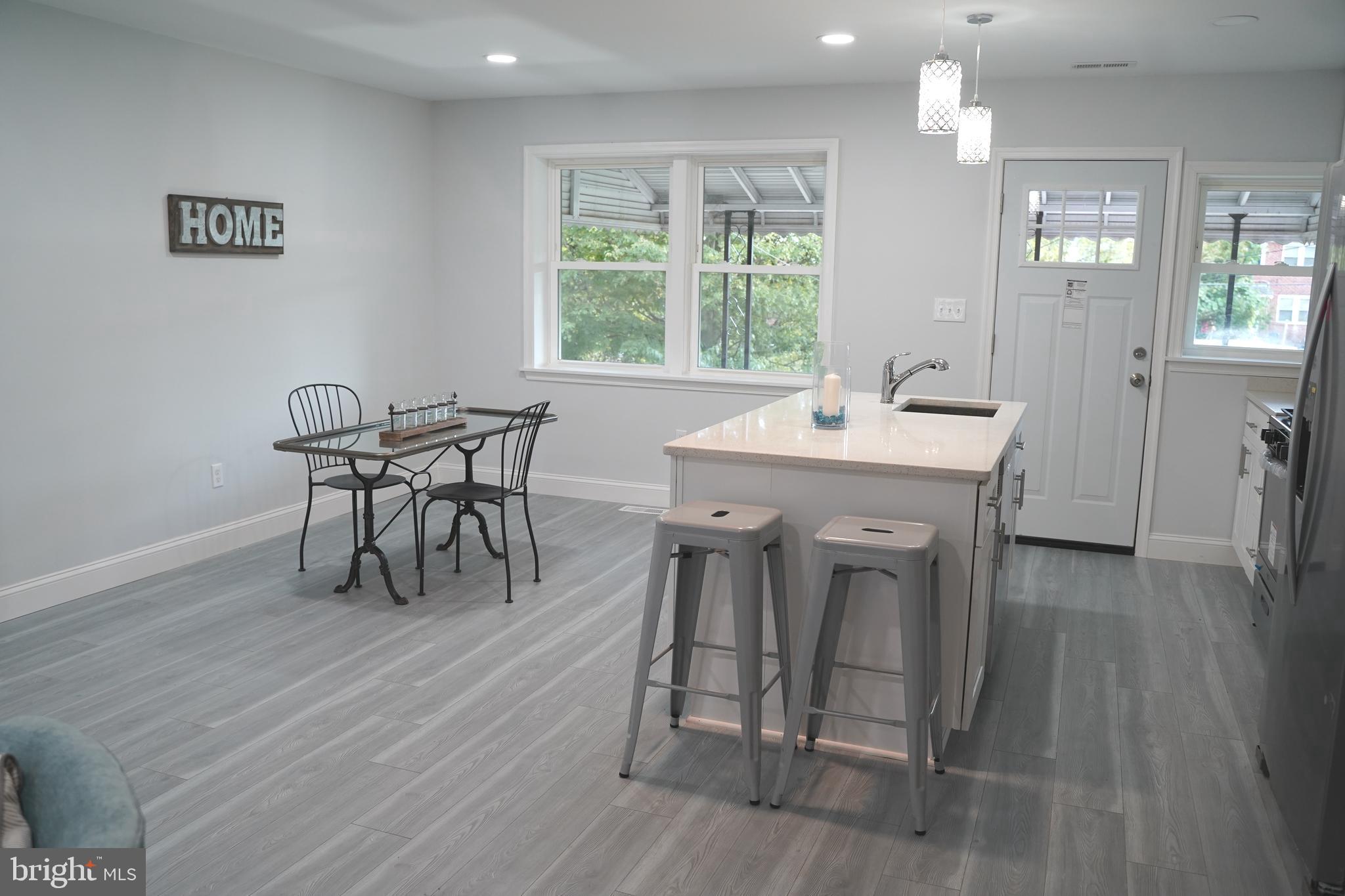 1307 Silverthorne Road Baltimore, MD 21239 - Photo 4 of 33