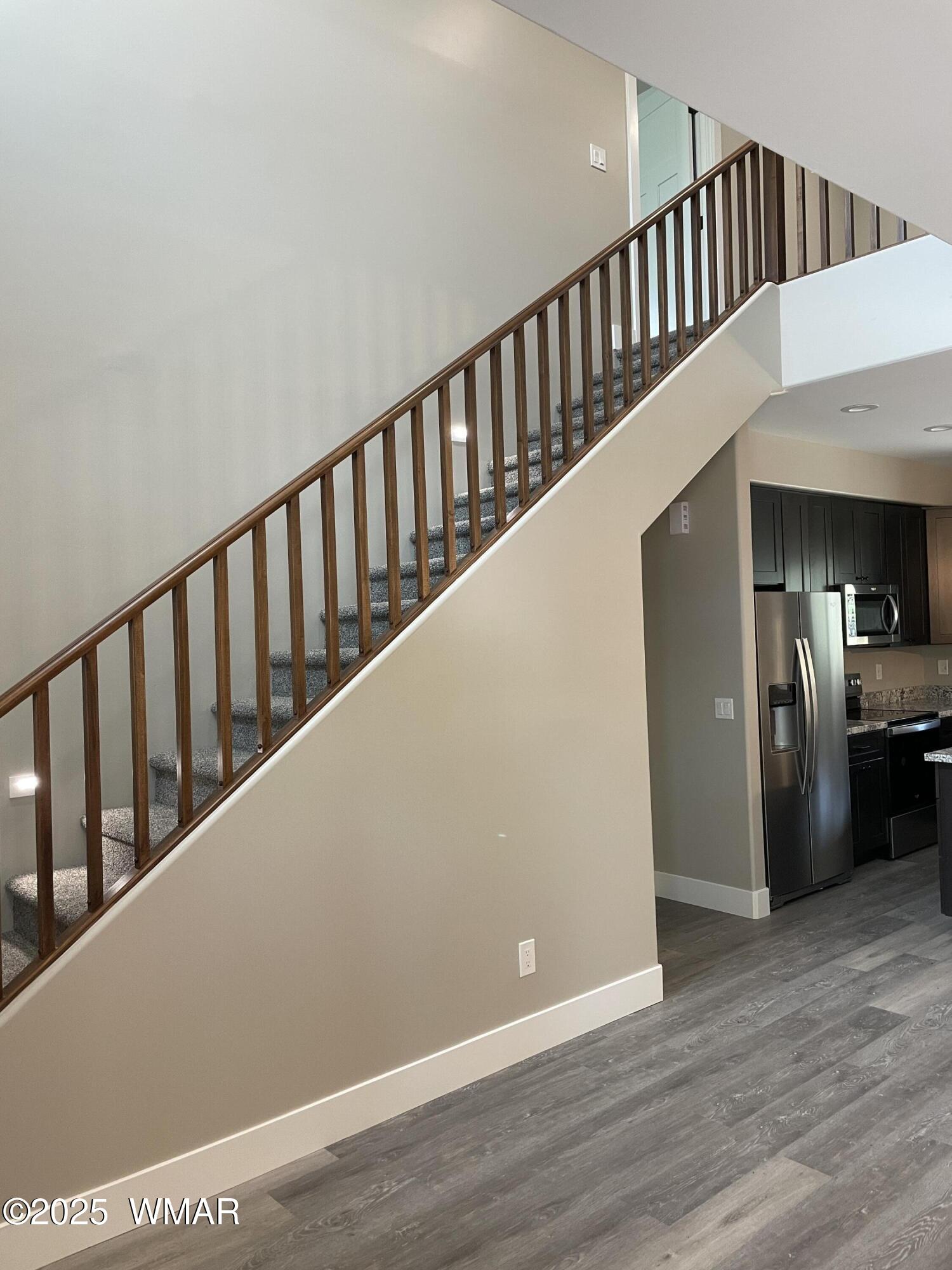 2426 Aspen Run Pinetop, AZ 85935 - Photo 14 of 44 a view of entryway
