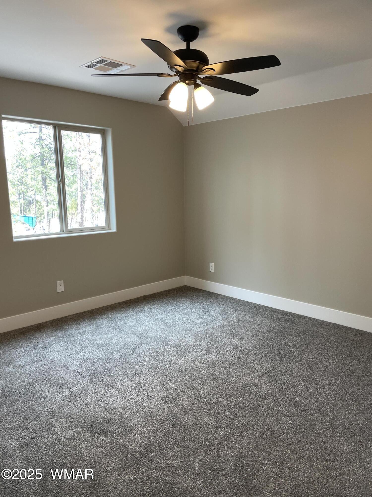 2426 Aspen Run Pinetop, AZ 85935 - Photo 30 of 44 an empty room with a window