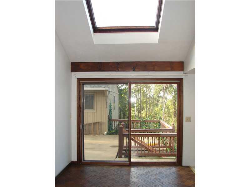 1526 Spring Run Extension Coraopolis, PA 15108 - Photo 4 of 13 Dining Room.