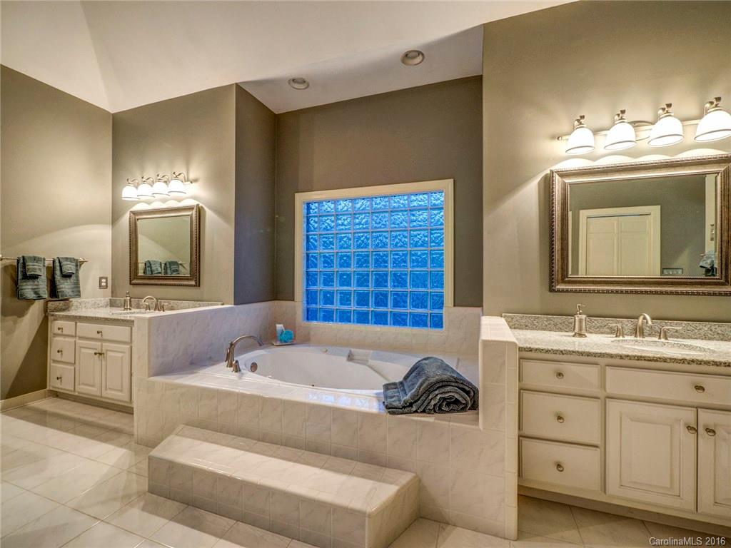 3532 Providence Manor Road Charlotte, NC 28270 - Photo 12 of 24