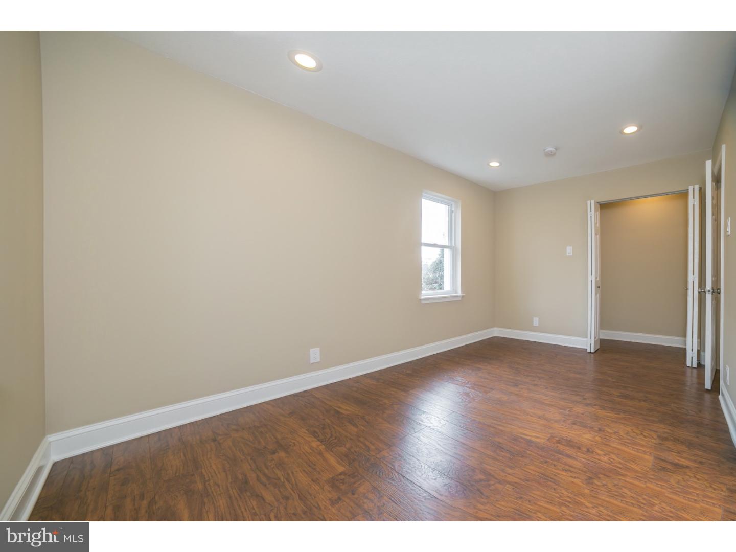 909 West County Line Road Warminster, PA 18974 - Photo 1 of 20