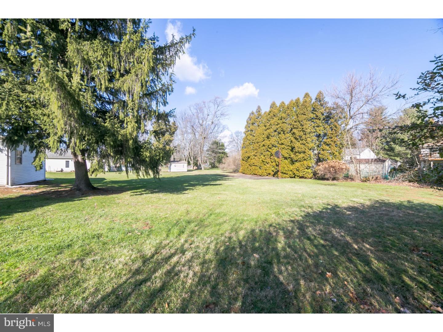 909 West County Line Road Warminster, PA 18974 - Photo 18 of 20