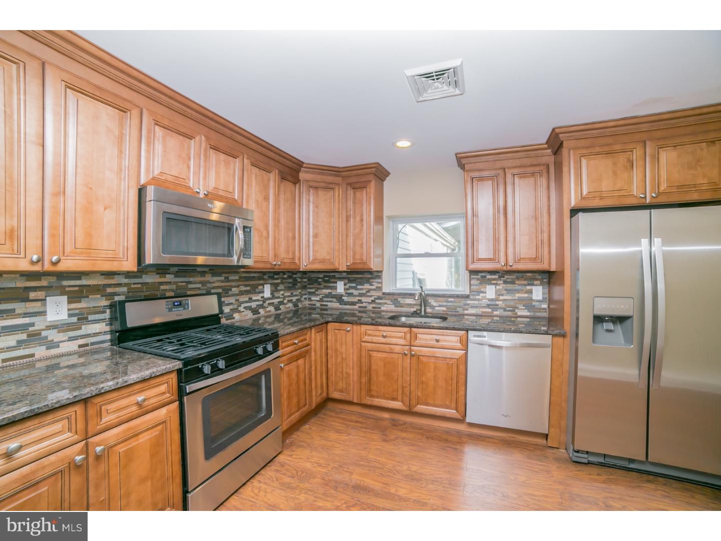 909 West County Line Road Warminster, PA 18974 - Photo 7 of 20