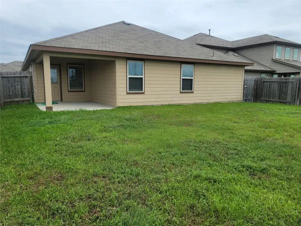 $2,525 | 846 Autumn Flats Way, Rosharon, TX 77583