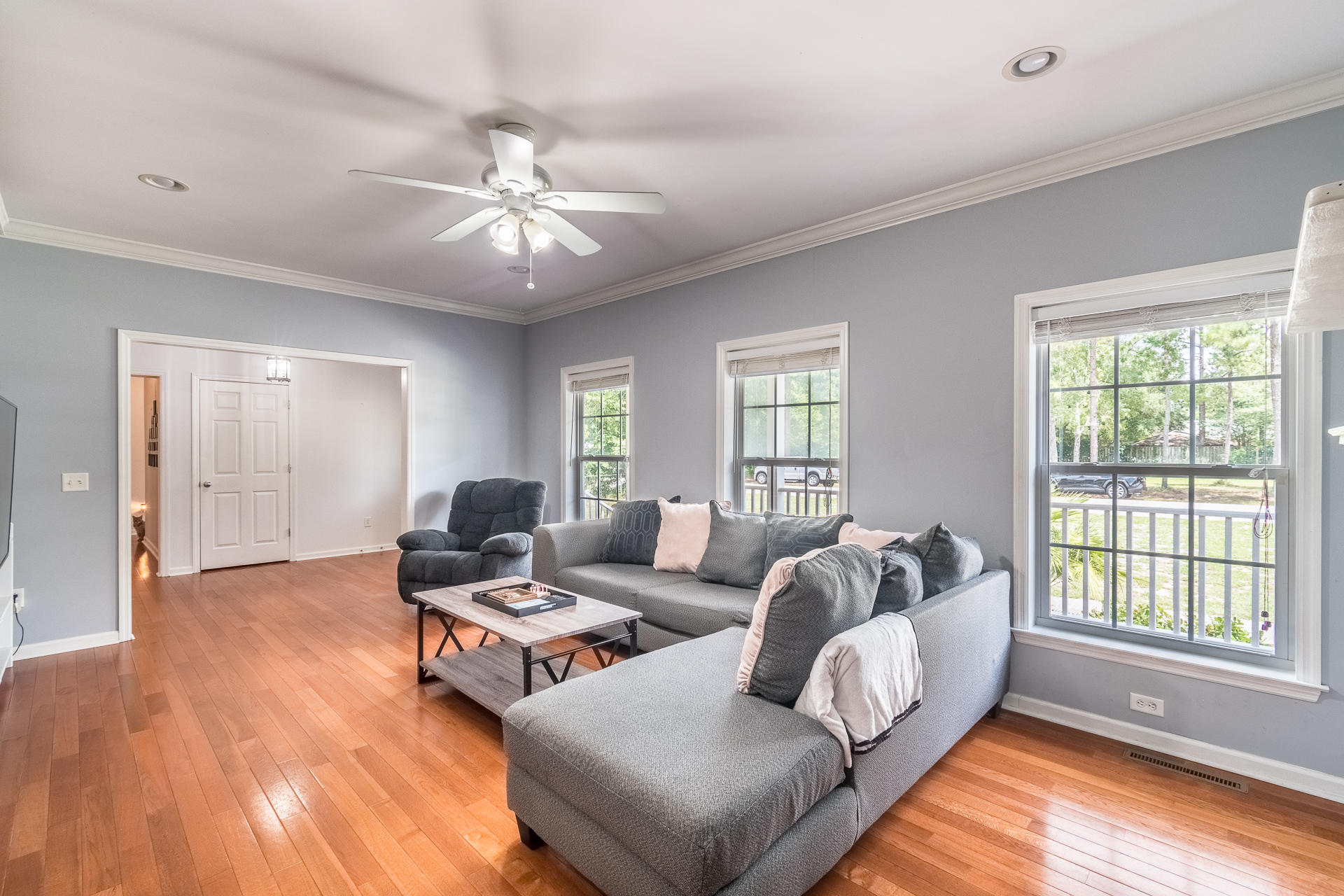 73 Chamblee Road Walterboro, SC 29488 - Photo 5 of 29 73Chamblee-10