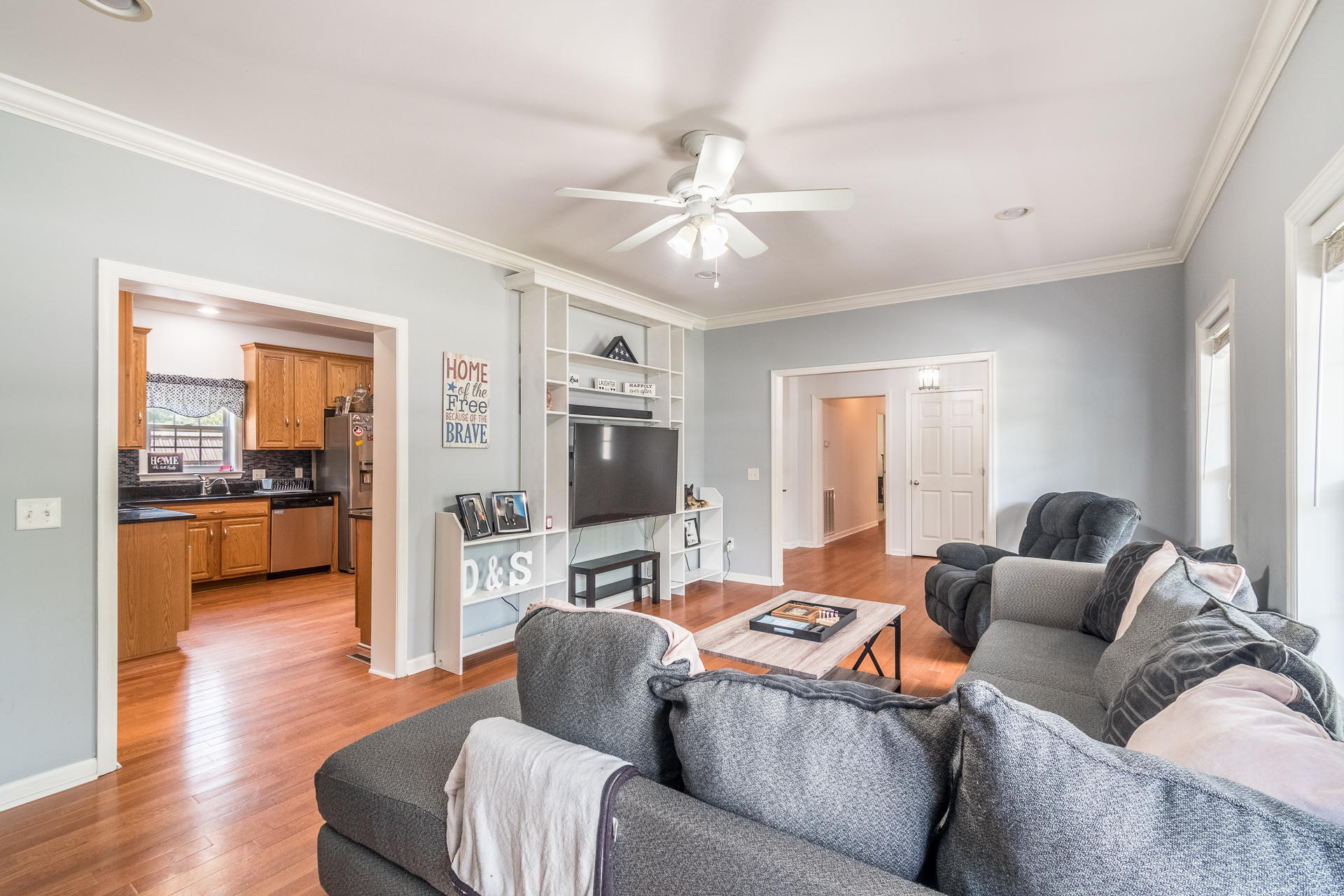 73 Chamblee Road Walterboro, SC 29488 - Photo 7 of 29 73Chamblee-12