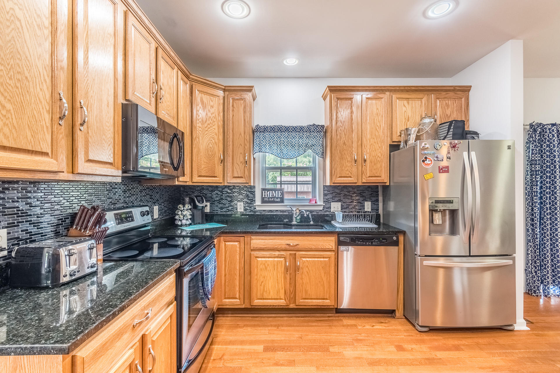 73 Chamblee Road Walterboro, SC 29488 - Photo 9 of 29 73Chamblee-15