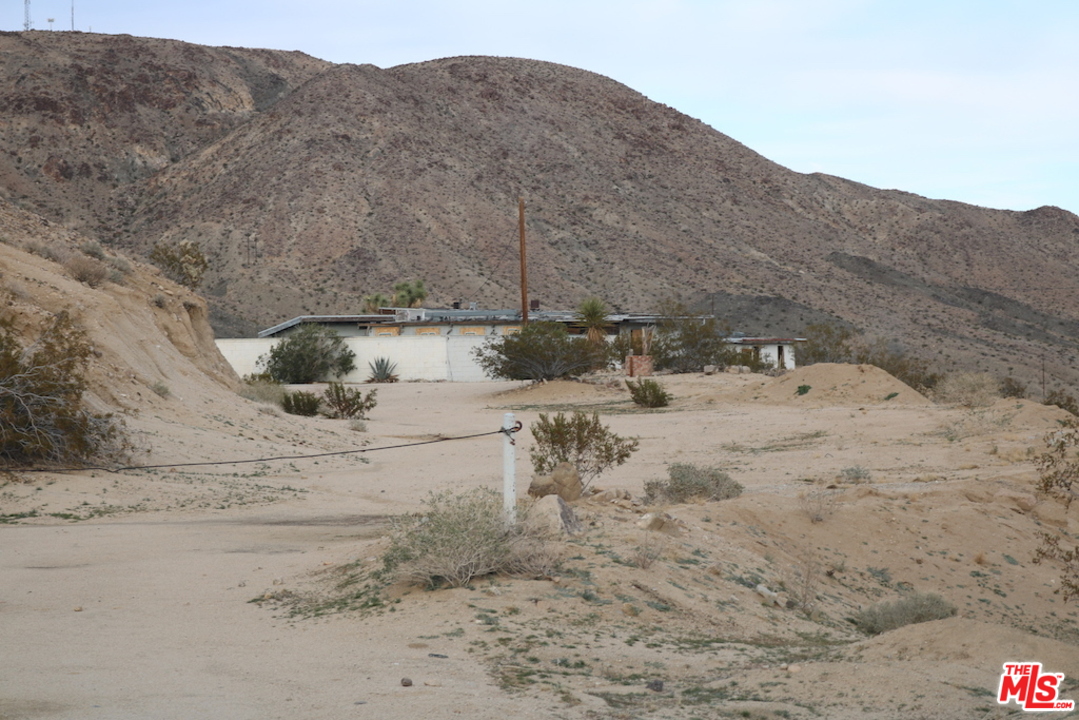 66658 Gianneli Road Joshua Tree, CA 92252 - Photo 2 of 46