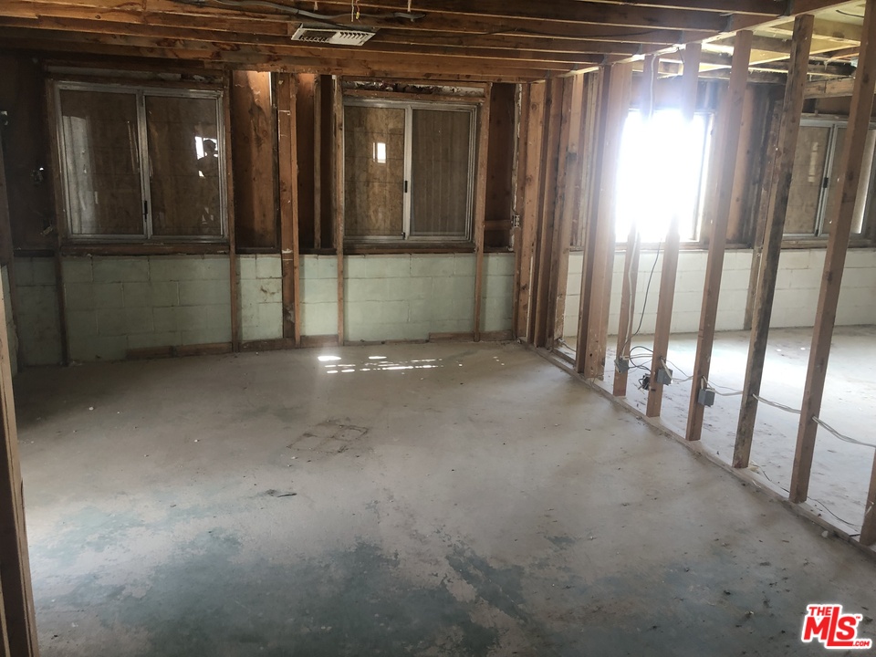 66658 Gianneli Road Joshua Tree, CA 92252 - Photo 11 of 46