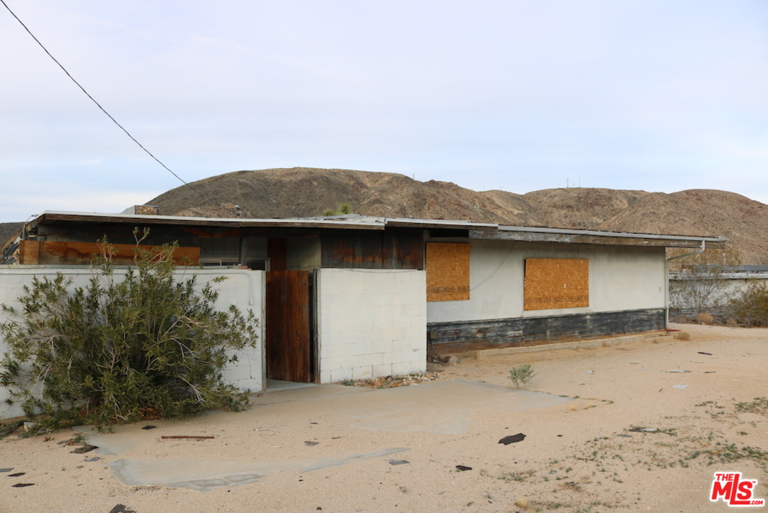 66658 Gianneli Road Joshua Tree, CA 92252 - Photo 14 of 46