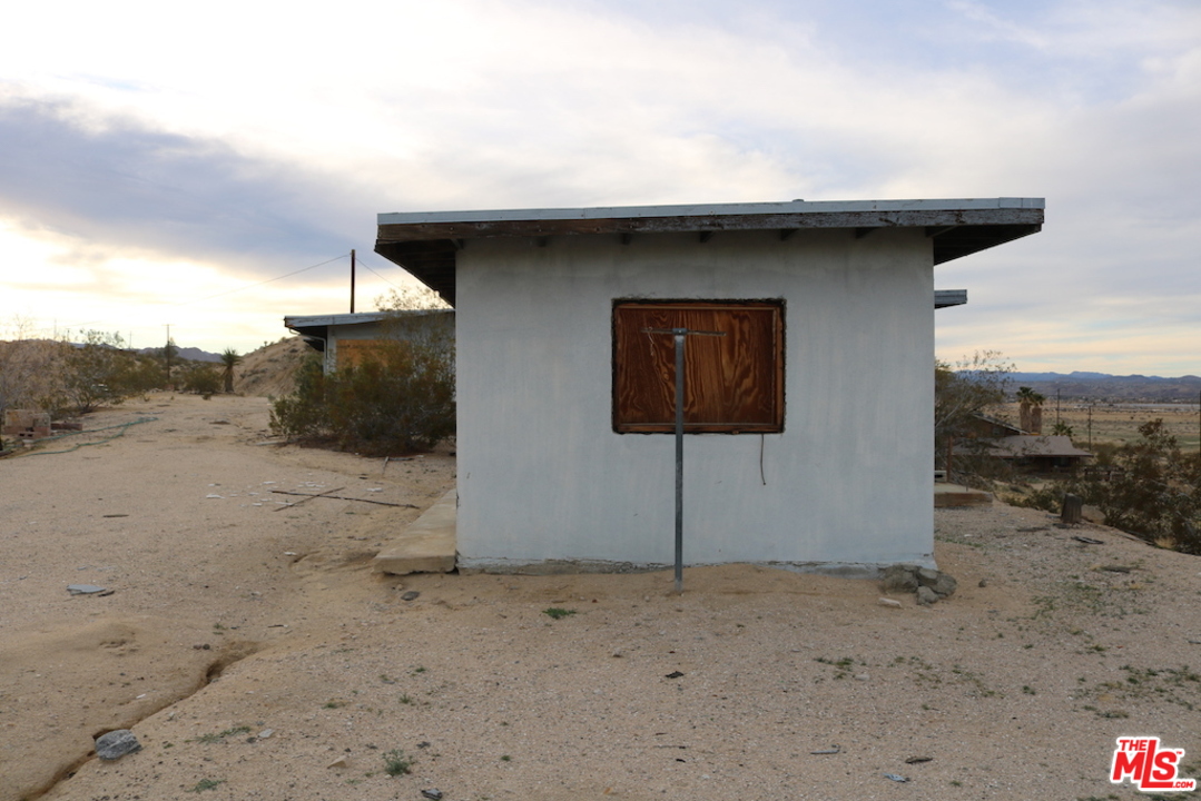 66658 Gianneli Road Joshua Tree, CA 92252 - Photo 35 of 46