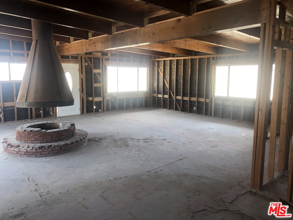 66658 Gianneli Road Joshua Tree, CA 92252 - Photo 6 of 46