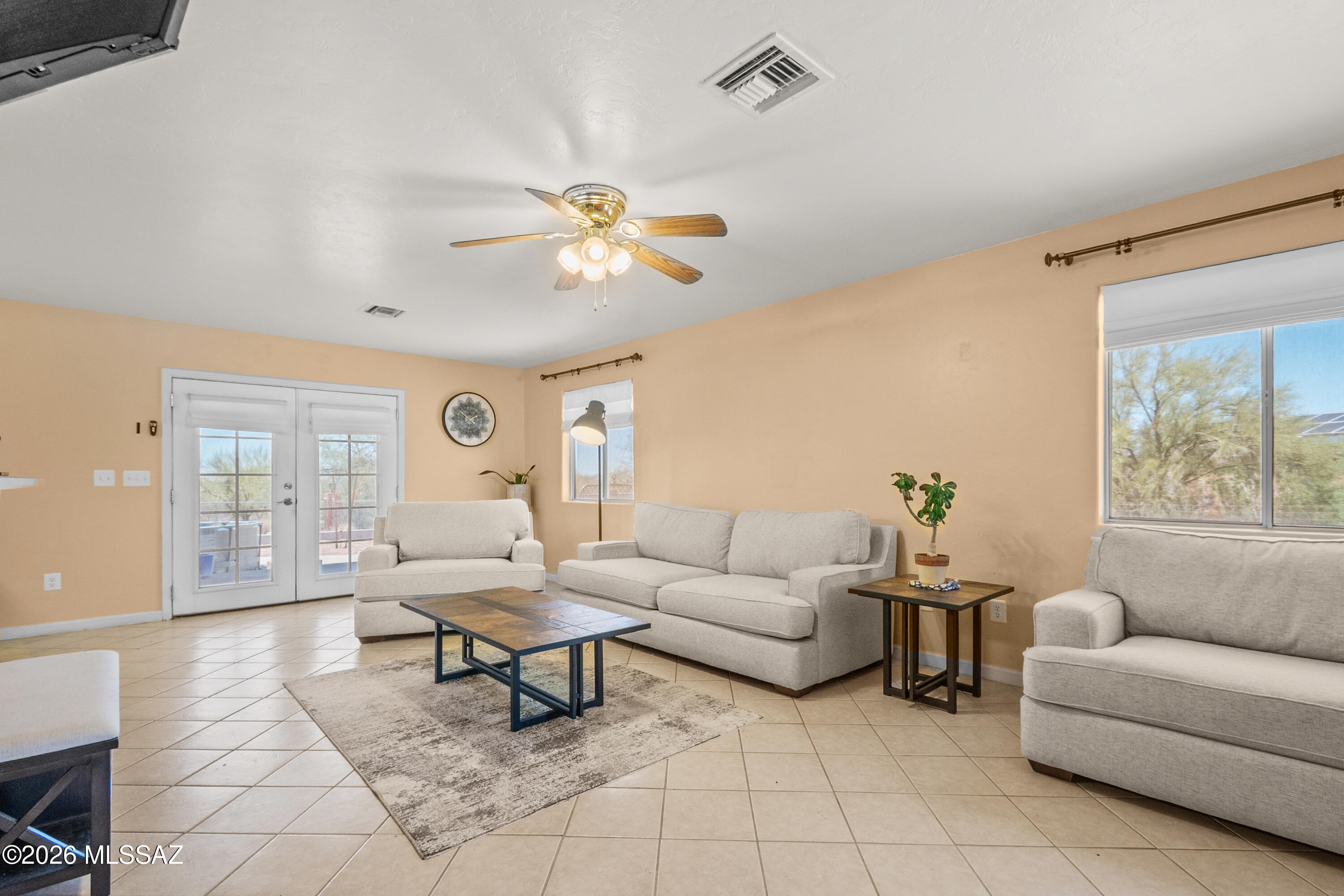13882 Toler Place Tucson, AZ 85736 - Photo 9 of 34 Great Room 5 (Toler)