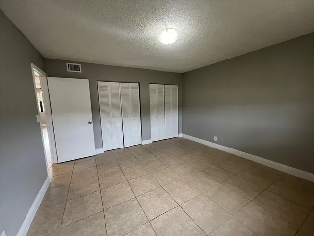 $2,000 | 179 Southeast 3rd Street, Unit 203, Deerfield Beach, FL 33441