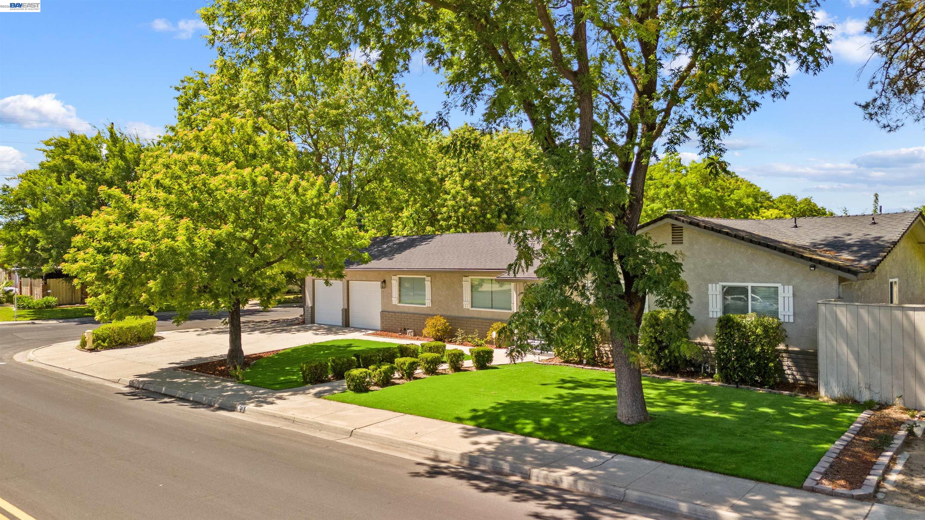 705 West Rumble Road Modesto, CA 95350 - Photo 1 of 42